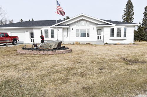 411 Sutton St, Argyle, MN, 56713-4208 | Card Image