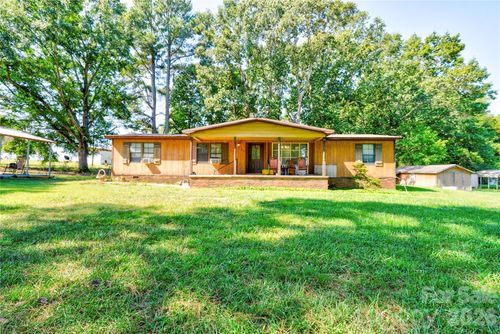 807 Johnnie Bridges Rd, Shelby, NC, 28150-9452 | Card Image