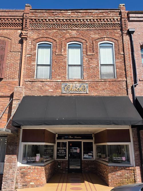 317 D St, Marysville, CA, 95901-5920 | Card Image