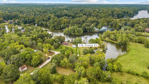 176 Trinity Ct, Goodrich, TX, 77335-8183 | Card Image