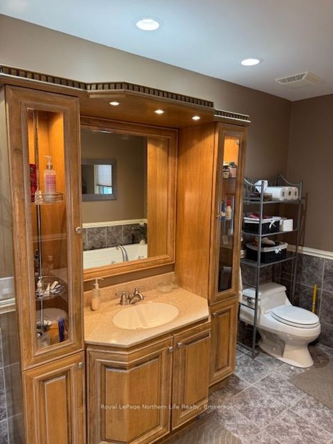 218 Nipissing St, House other with 3 bedrooms, 3 bathrooms and 6 parking in Sturgeon Falls ON | Image 39