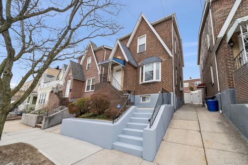 119-41 27th Ave, Flushing, NY, 11354-1038 | Card Image