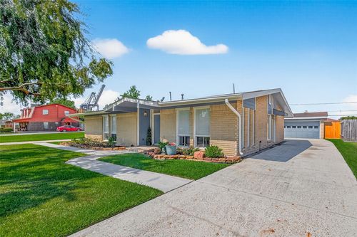 3810 Marlin Ln, La Porte, TX, 77571-7333 | Card Image