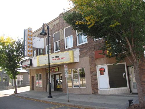 4939 50 St, Innisfail, AB, T4G1N7 | Card Image