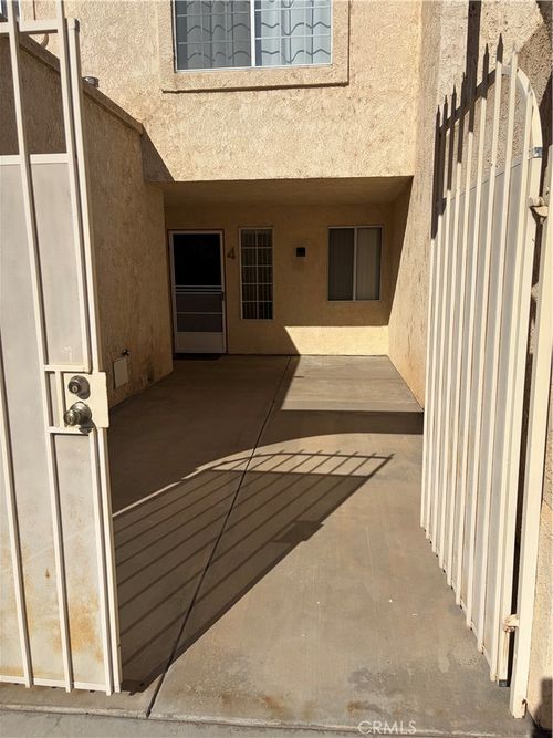 4-11454 Nautical Ln, Helendale, CA, 92342-7906 | Card Image