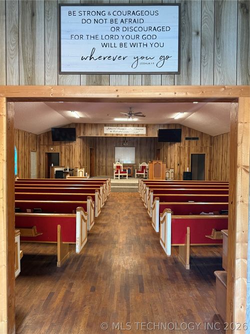 461 6th St, Healdton, OK, 73438-2039 | Card Image