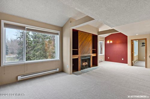 611 Copperbush Ct, Anchorage, AK, 99518-2257 | Card Image