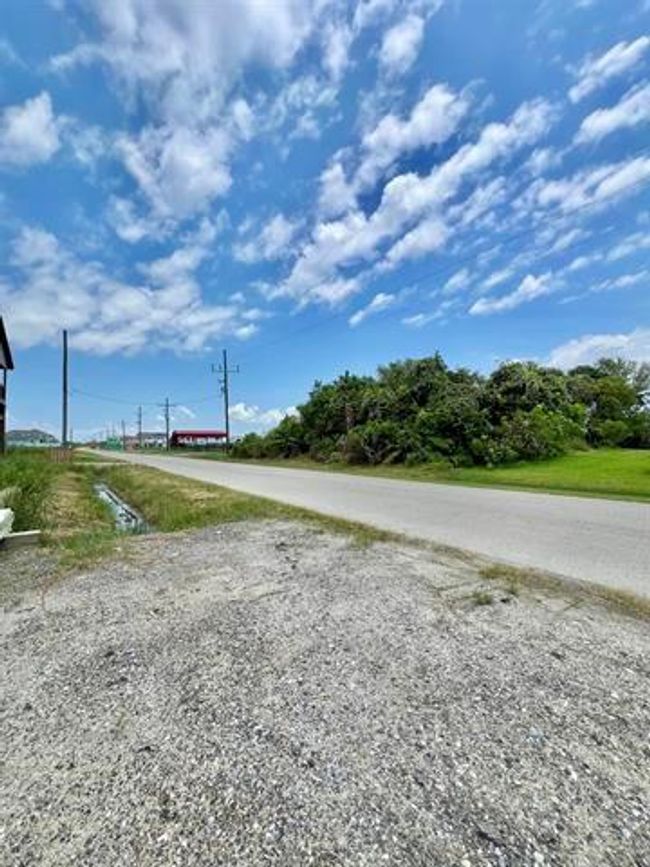 1205 W Canal, Home with 0 bedrooms, 0 bathrooms and null parking in Crystal Beach TX | Image 7