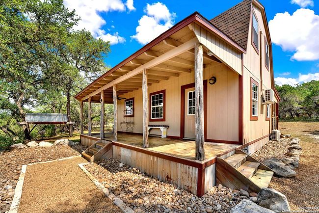 3363 English Crossing Rd, House other with 3 bedrooms, 4 bathrooms and null parking in Bandera TX | Image 30