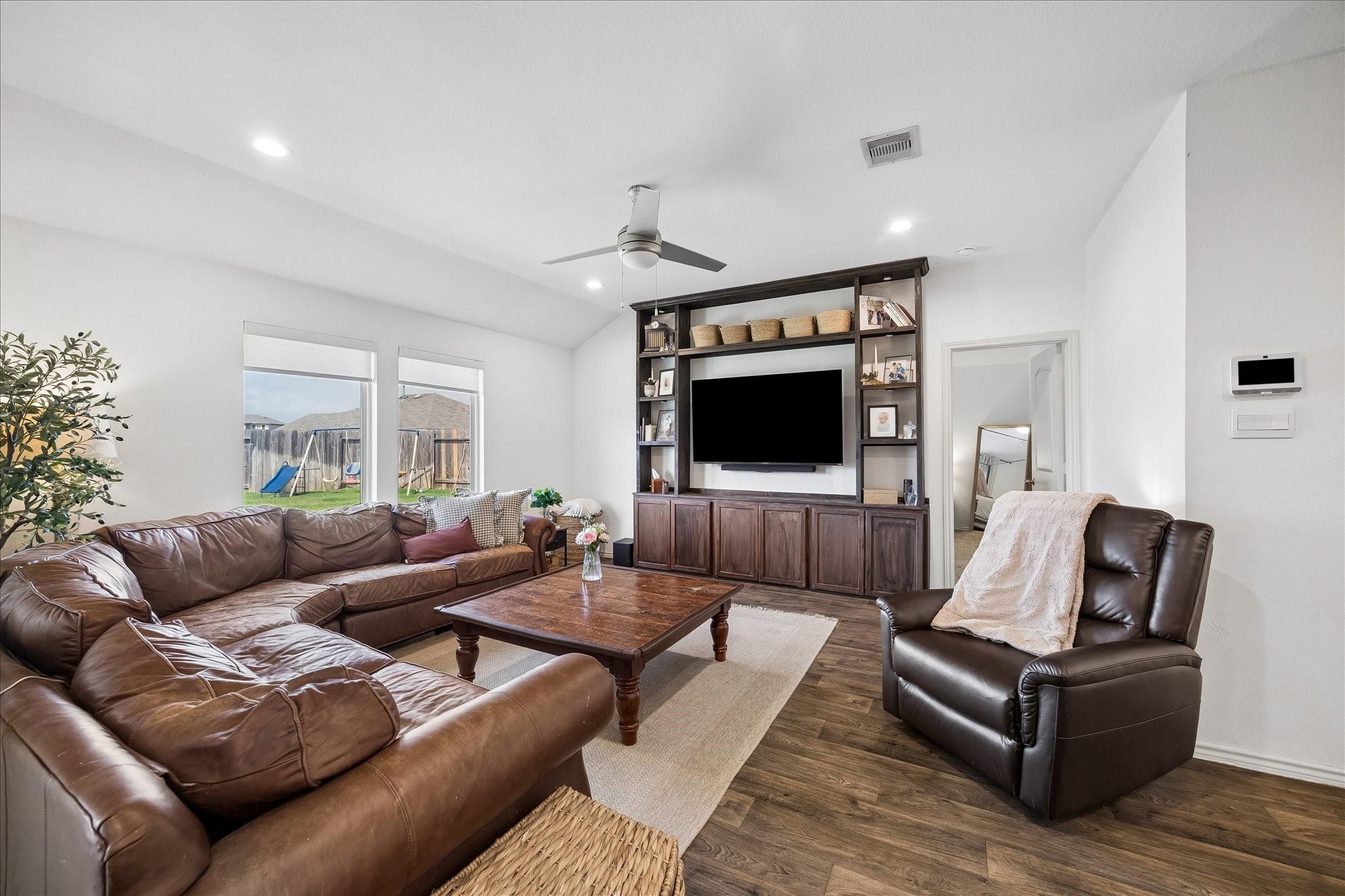 Residential in New Caney 4