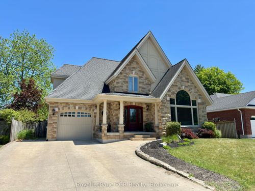 241 4th Street Cres, Hanover, ON, N4N | Card Image