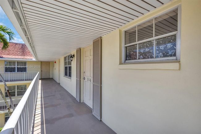 APT-316 - 5540 Tamberlane Cir, Condo with 2 bedrooms, 2 bathrooms and null parking in Palm Beach Gardens FL | Image 50