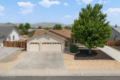 2340 Rockin Robin Dr, Sparks, NV, 89441-5891 | Card Image