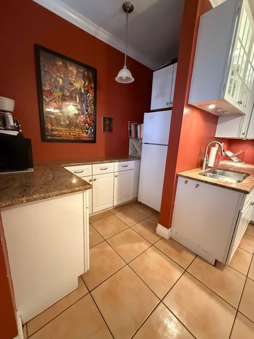 apt-e1-2422 W Lunt Ave, Chicago, IL, 60645-4593 | Card Image