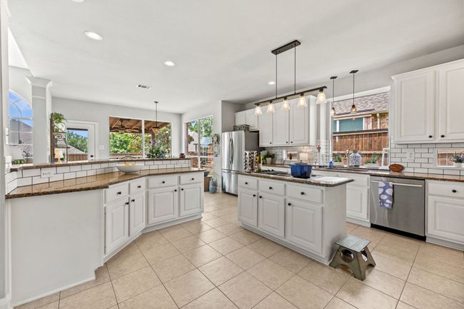 Vast cabinet space! | Image 14