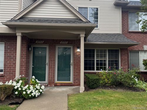 45507 Hidden View Ct, Utica, MI, 48315-5920 | Card Image