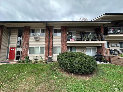 apt-h-10010 Bunker Hill Dr, Saint Louis, MO, 63123-7447 | Card Image