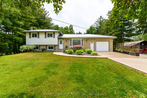 936 Windham Rd, Windham Centre, ON, N0E2A0 | Card Image
