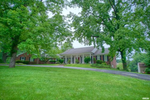 55 View Valley Dr, Carbondale, IL, 62903-8257 | Card Image