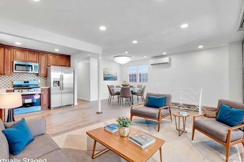 159-40 95th St, Howard Beach, NY, 11414-3501 | Card Image