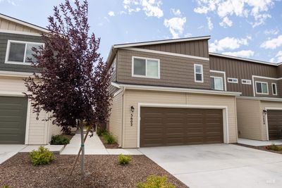 5602 Cherry Ln, Townhouse with 2 bedrooms, 3 bathrooms and 2 parking in Nampa ID | Image 2