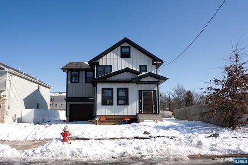 1123 Thompson Ave, Roselle, NJ, 07203-2810 | Card Image