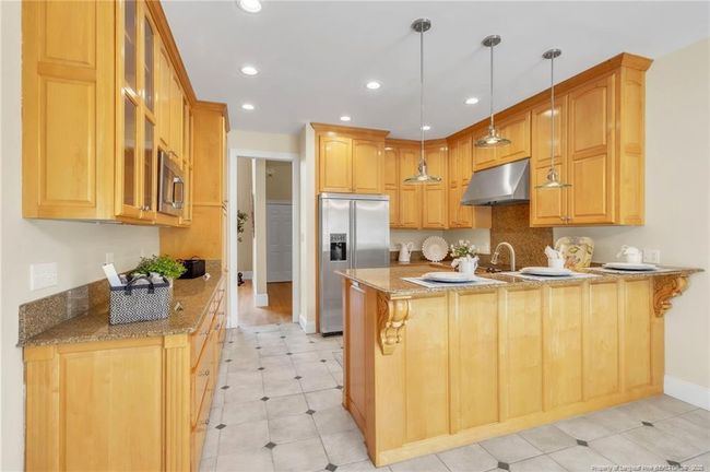 Kitchen | Image 19