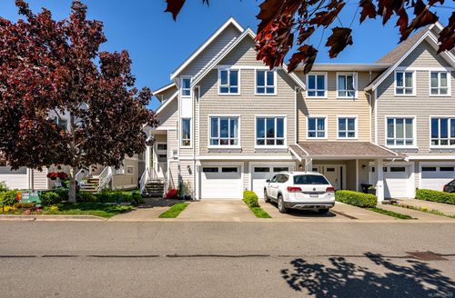 23-700 Lancaster Way, Comox, BC, V9M0B6 | Card Image
