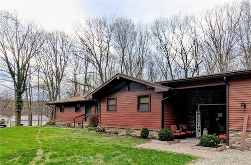 141 Hall Rd, Slippery Rock, PA, 16057-5205 | Card Image