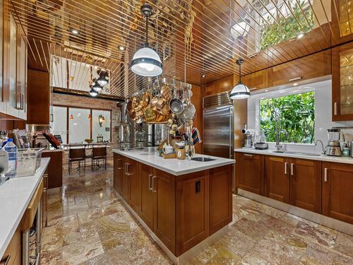 20251 W Oak Haven Cir, Miami, FL, 33179-2846 | Card Image