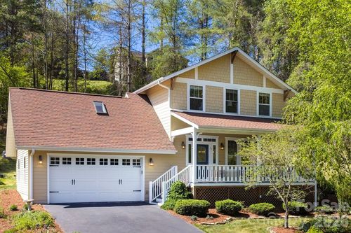 26 Macdougall Ln, Weaverville, NC, 28787-7705 | Card Image