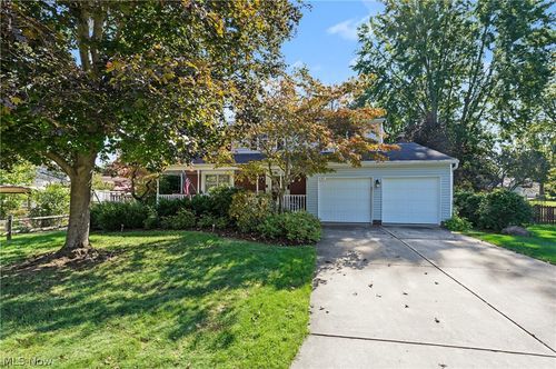 4749 Southbrook Dr, Stow, OH, 44224-1262 | Card Image
