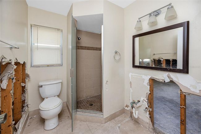 Hall Bath | Image 31