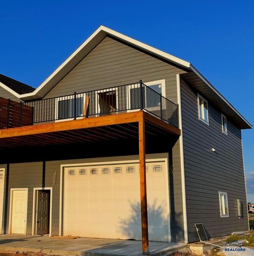 27894 Tiki Trl, Hot Springs, SD, 57747 | Card Image