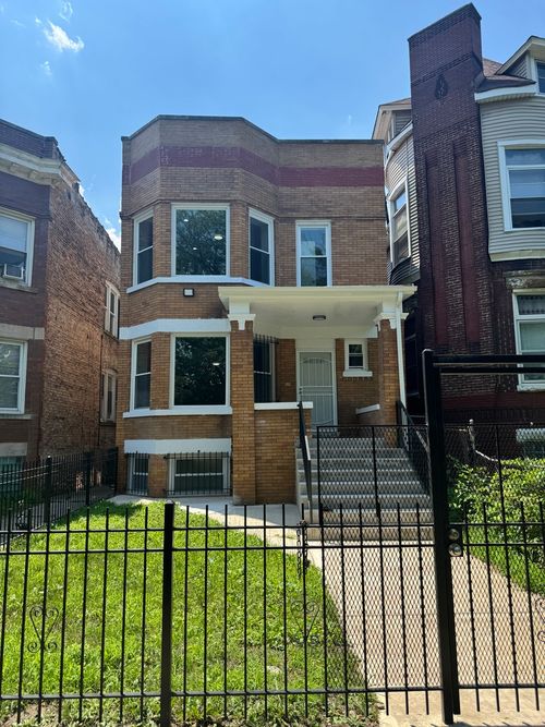 7204 S Union Ave, Chicago, IL, 60621-2330 | Card Image