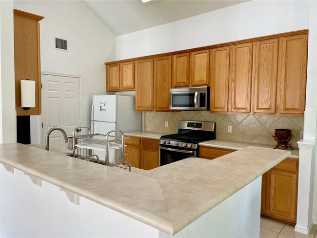 2 sided breakfast bar | Image 16