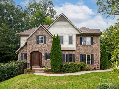 52 Ashley Woods Dr, Arden, NC, 28704-7796 | Card Image