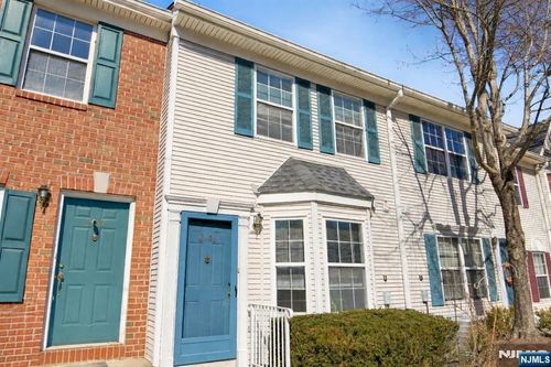 2106 Henry Ct, Mahwah, NJ, 07430-3805 | Card Image