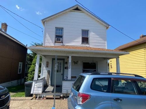 322 Chestnut St, Vandergrift, PA, 15690-1406 | Card Image
