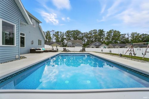 16886 Willow Ridge Trl, Fort Wayne, IN, 46845-4401 | Card Image