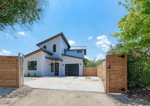 1-200 Tillery Sq, Austin, TX, 78702-4805 | Card Image