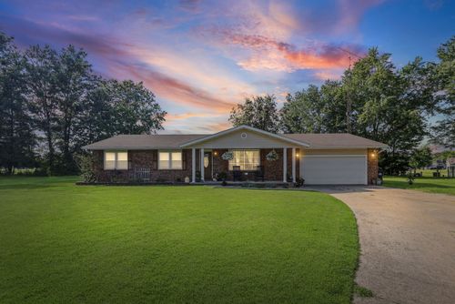 380 Northwood Ln, Salem, IL, 62881-2515 | Card Image