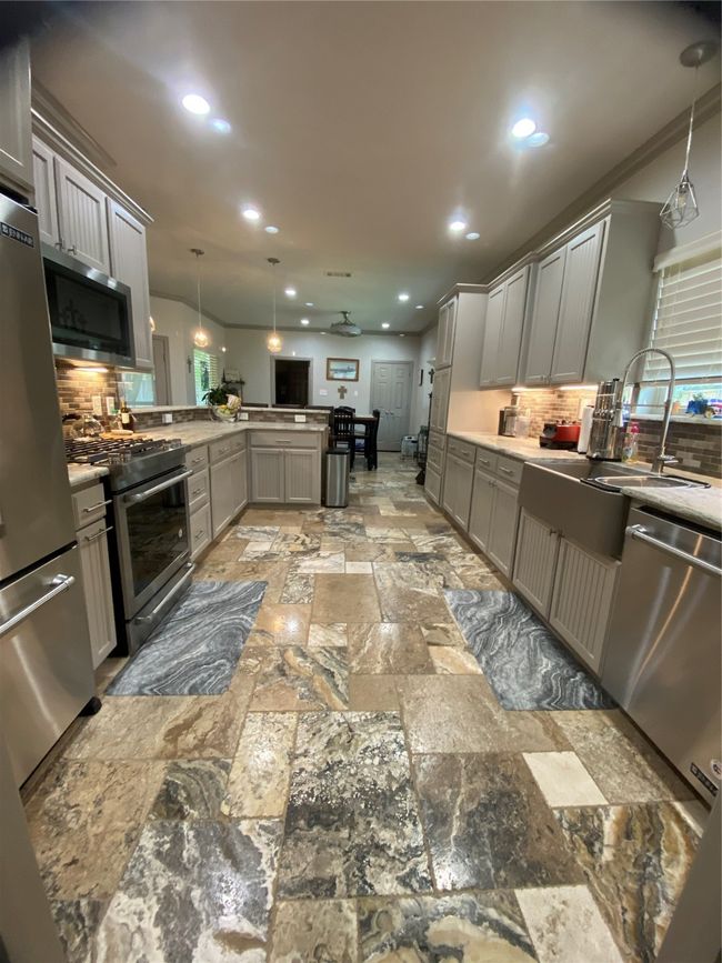 1631 Greenway Ct, House other with 3 bedrooms, 2 bathrooms and null parking in Midlothian TX | Image 7