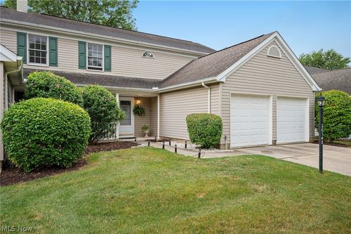 20745 Sun Meadow Trl, Strongsville, OH, 44149-5841 | Card Image