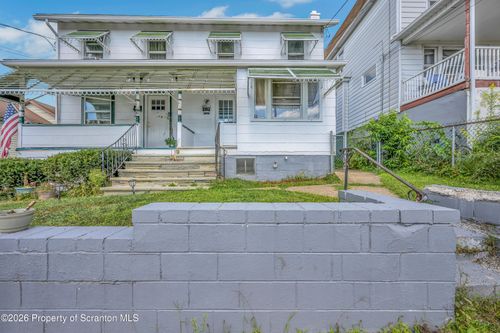 32 E Stanton St, Wilkes Barre, PA, 18705-3917 | Card Image