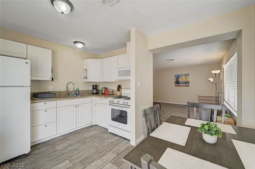4016 Calle Paula, Las Vegas, NV, 89103-2604 | Card Image