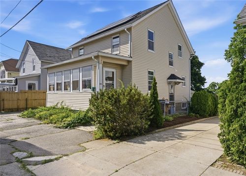 28 Orlo Ave, East Providence, RI, 02914-2206 | Card Image