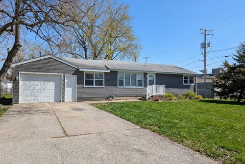 530 Wilshire Dr, MACHESNEY PARK, IL, 61115-2463 | Card Image