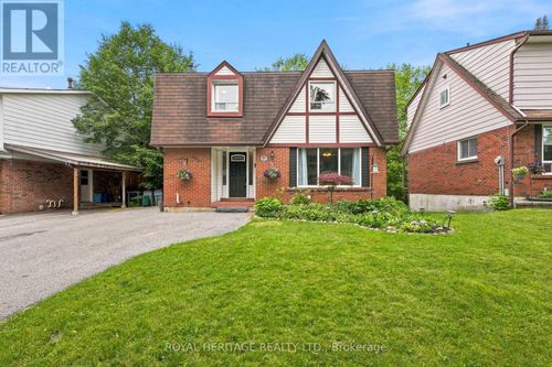 518 Crestwood Drive, Oshawa (O'Neill), ON, L1G2R5 | Card Image
