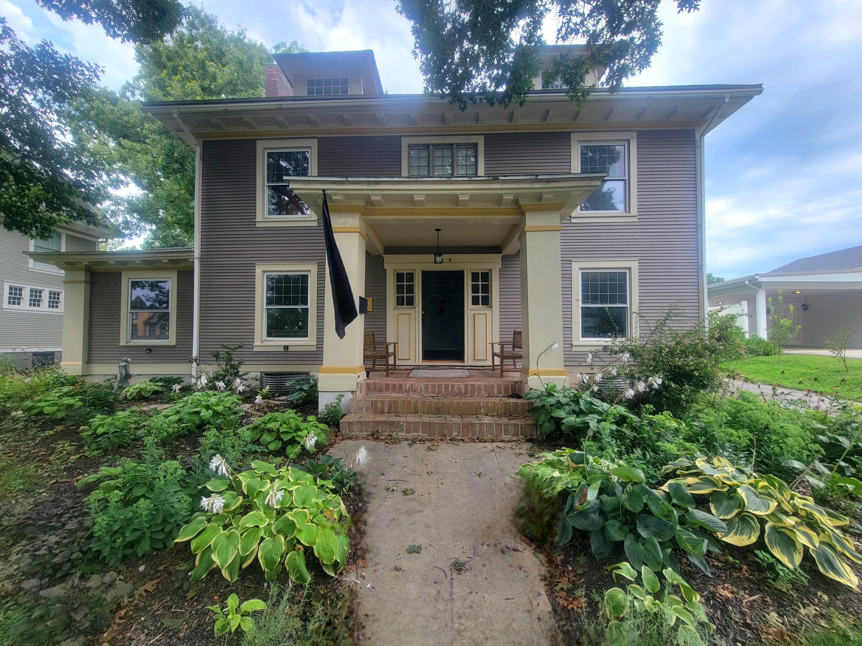Residential in Fulton